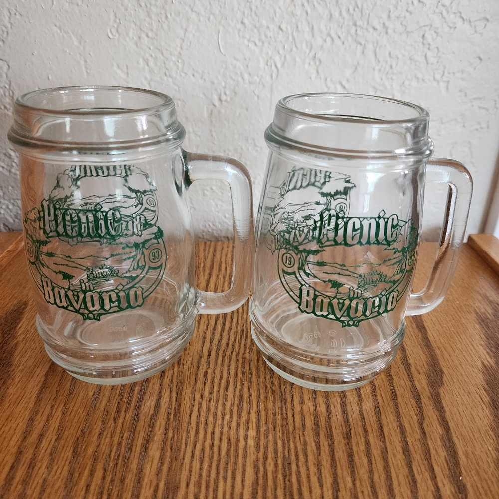 PAIR OF GLASS MUGS PICNIC IN BAVARIA 1993 A.H.I.G. CO.
